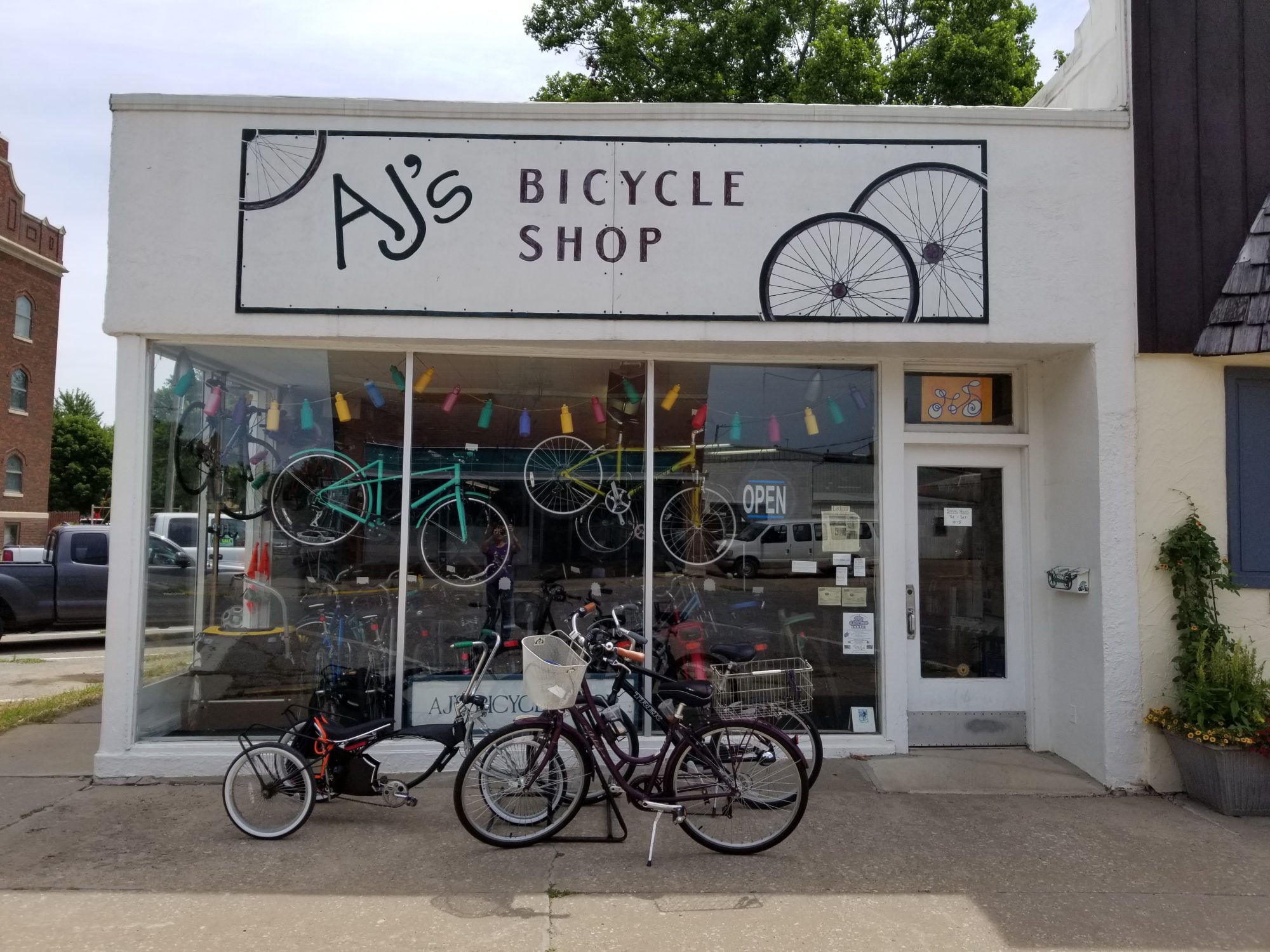 outspoken bike shop